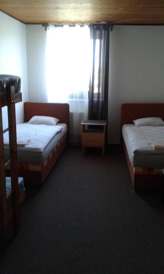 Hotel & Restaurant Adolfovsky Dvur 외부 사진